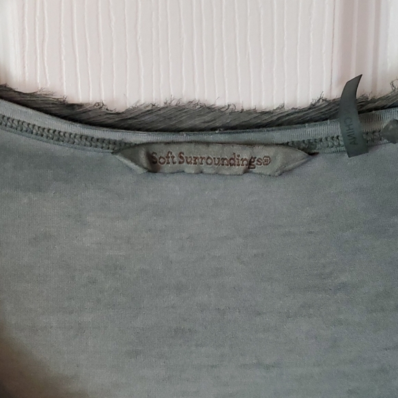 Top - Picture 2 of 2